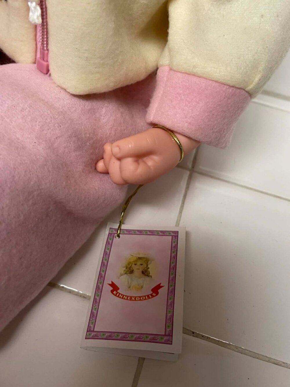 Kinnexdoll "Hazel" doll - Picture 3 of 14
